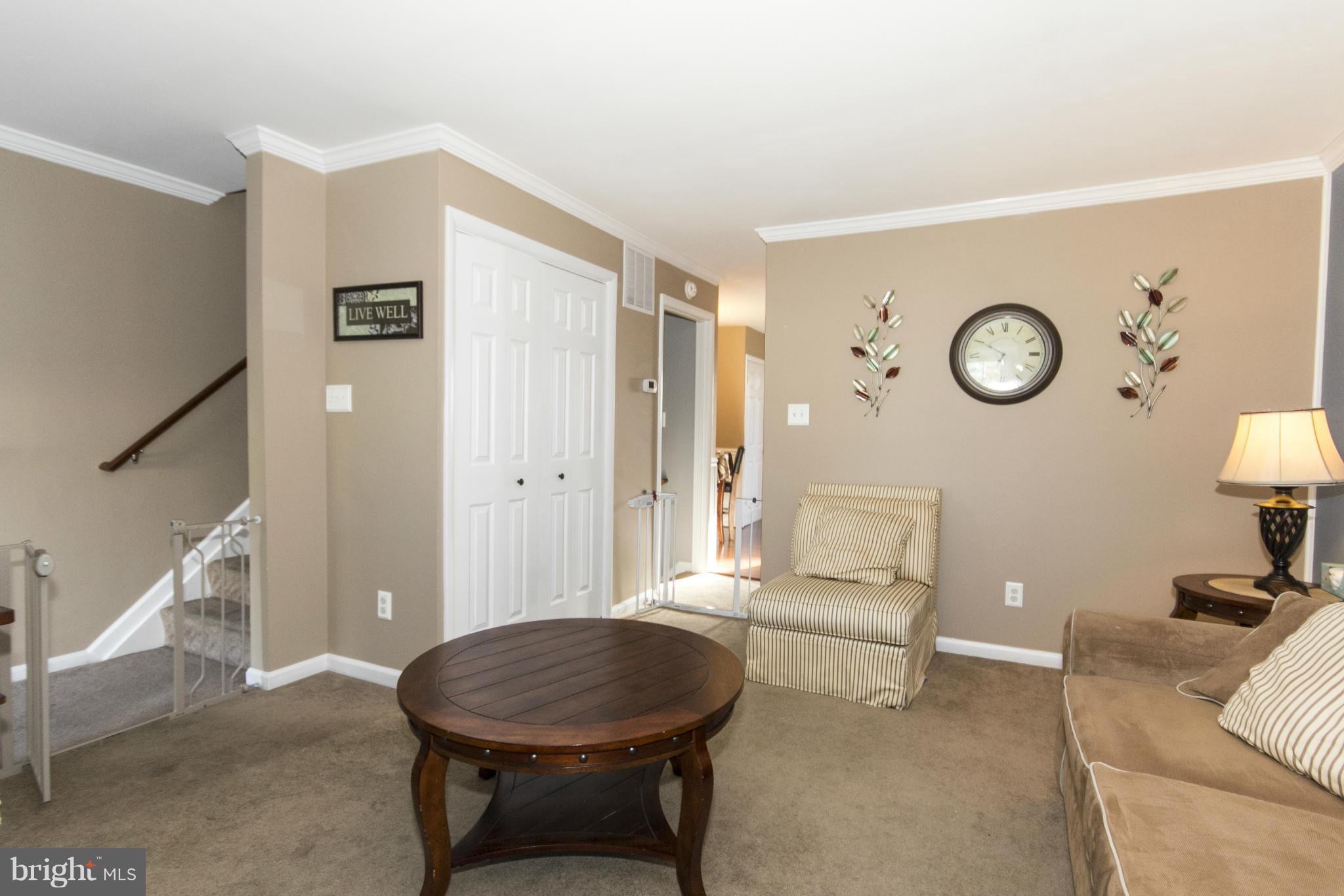 1585 Lynch Road Baltimore, MD 21222 - Photo 4 of 29 Family Room