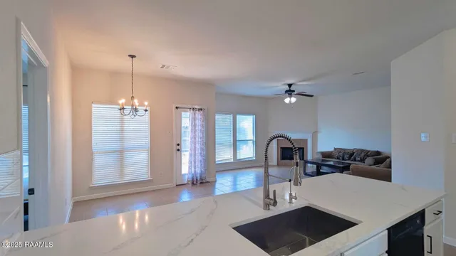 $1,850 | 100 Meadowvale Drive, Carencro, LA 70520