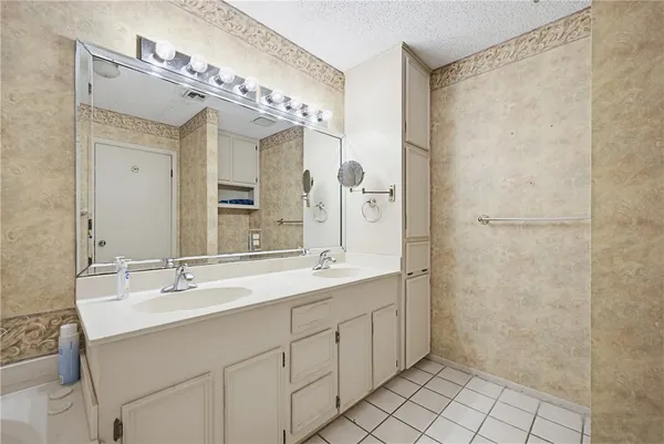 $345,000 | 3105 Vicksburg Street, Corpus Christi, TX 78410