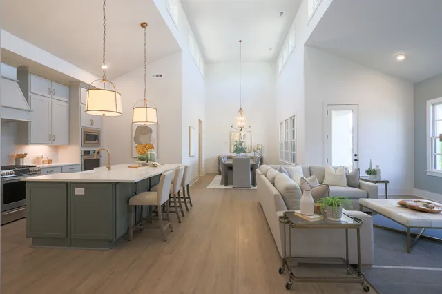 $1,142,800 | 630 Mayswift Drive, Thompson's Station, TN 37179