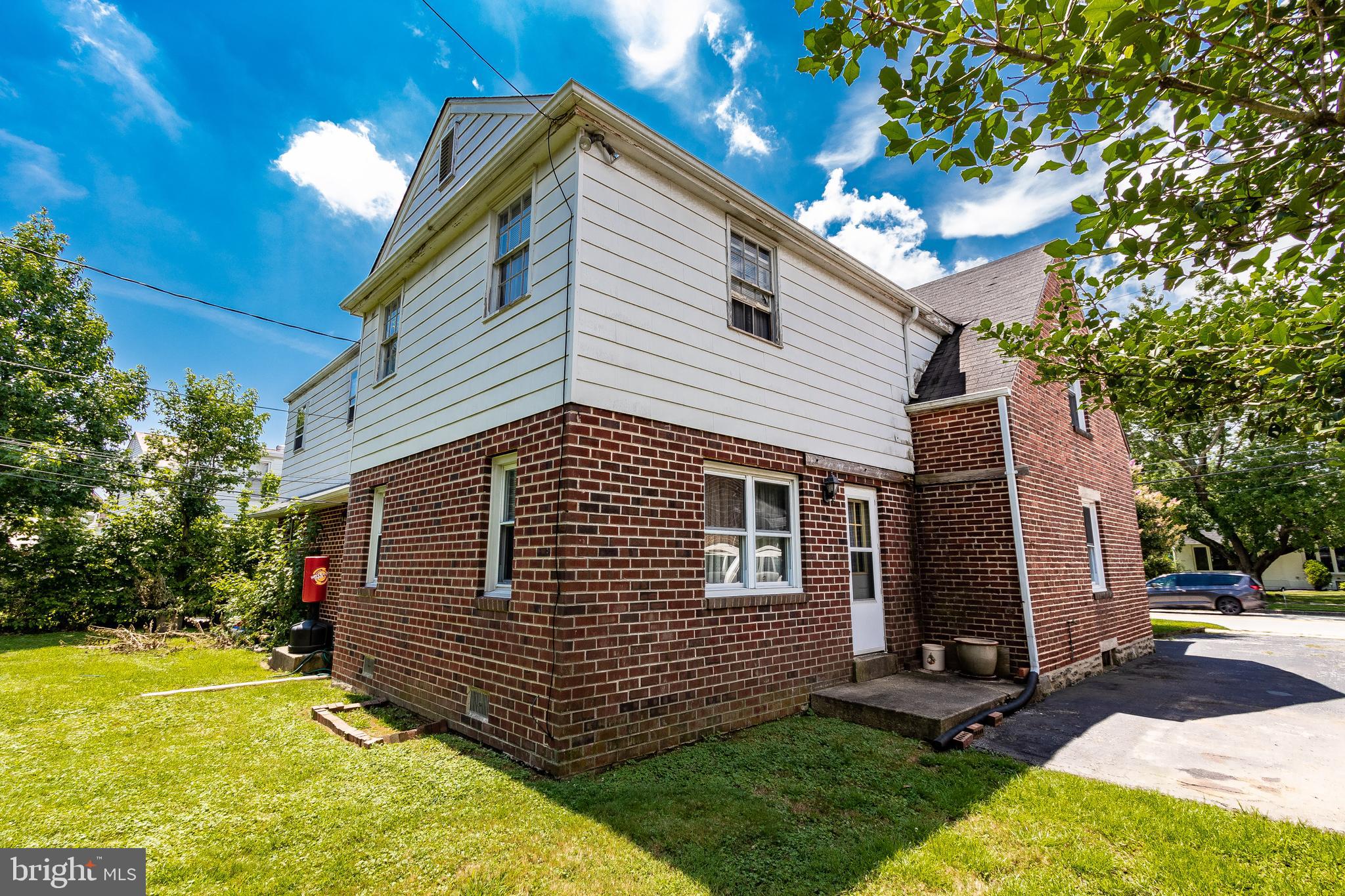 724 Fairview Road Swarthmore, PA 19081 - Photo 3 of 25