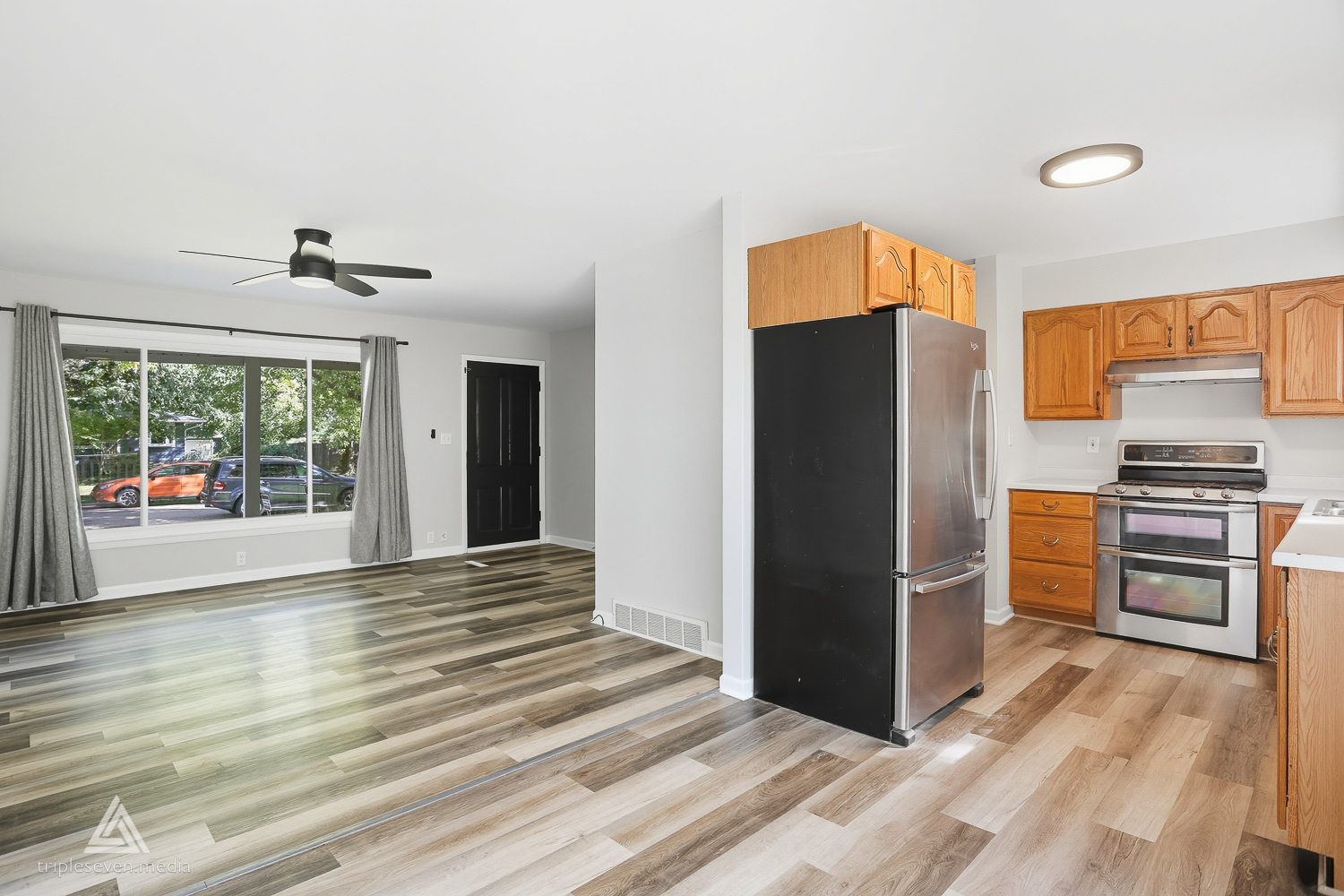 910 Dawn Court DeKalb, IL 60115 - Photo 6 of 19