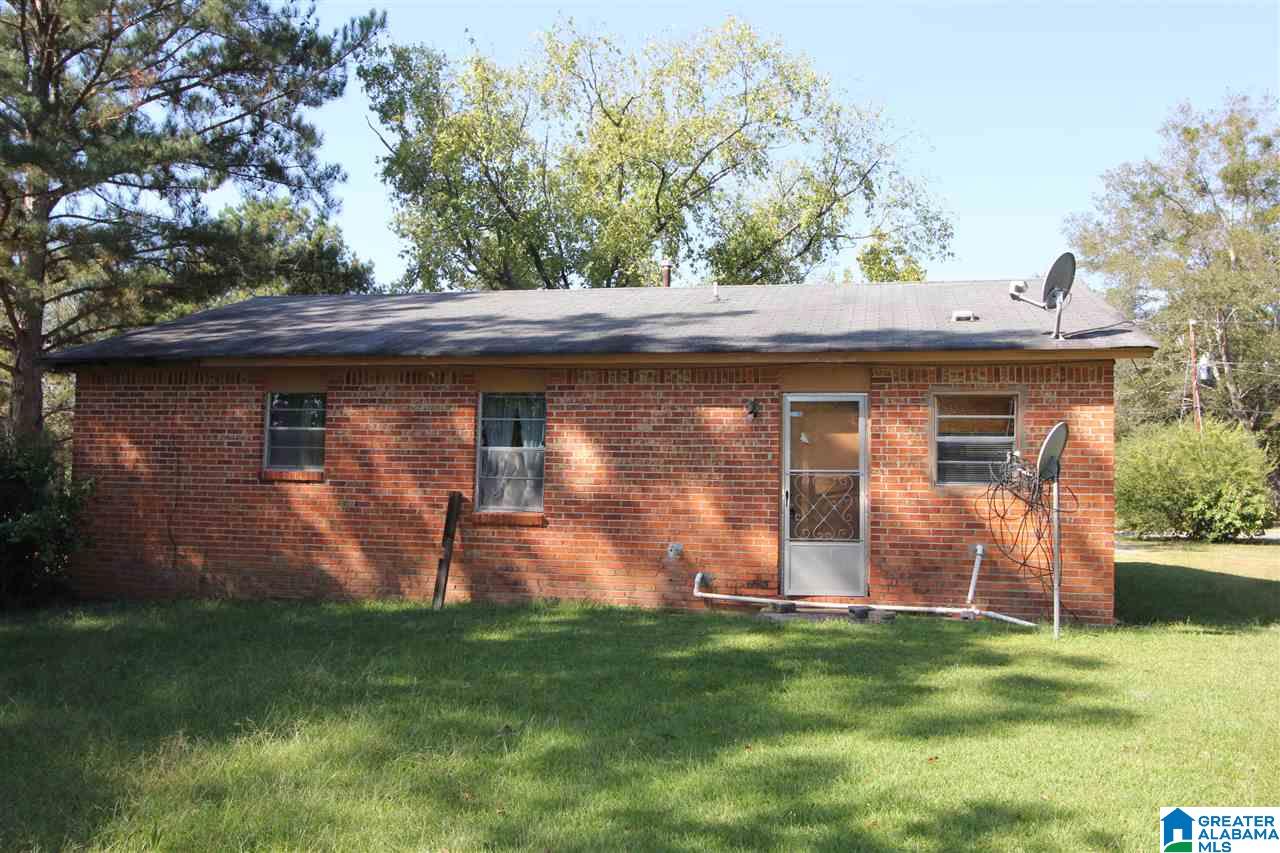 1504 15th Place Clanton, AL 35045 - Photo 2 of 2