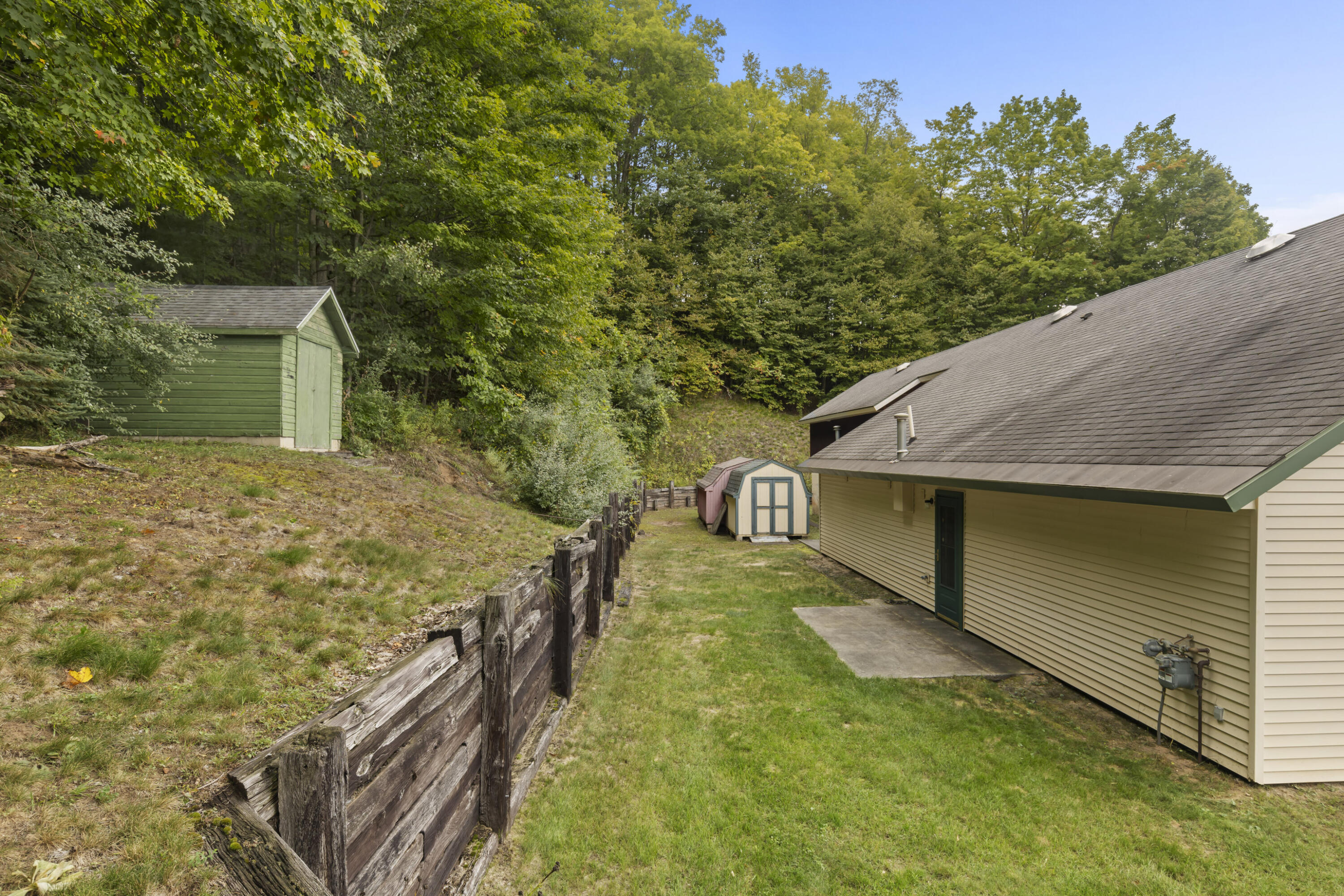 2298 Ely Road Honor, MI 49640 - Photo 47 of 53 0S5A8433