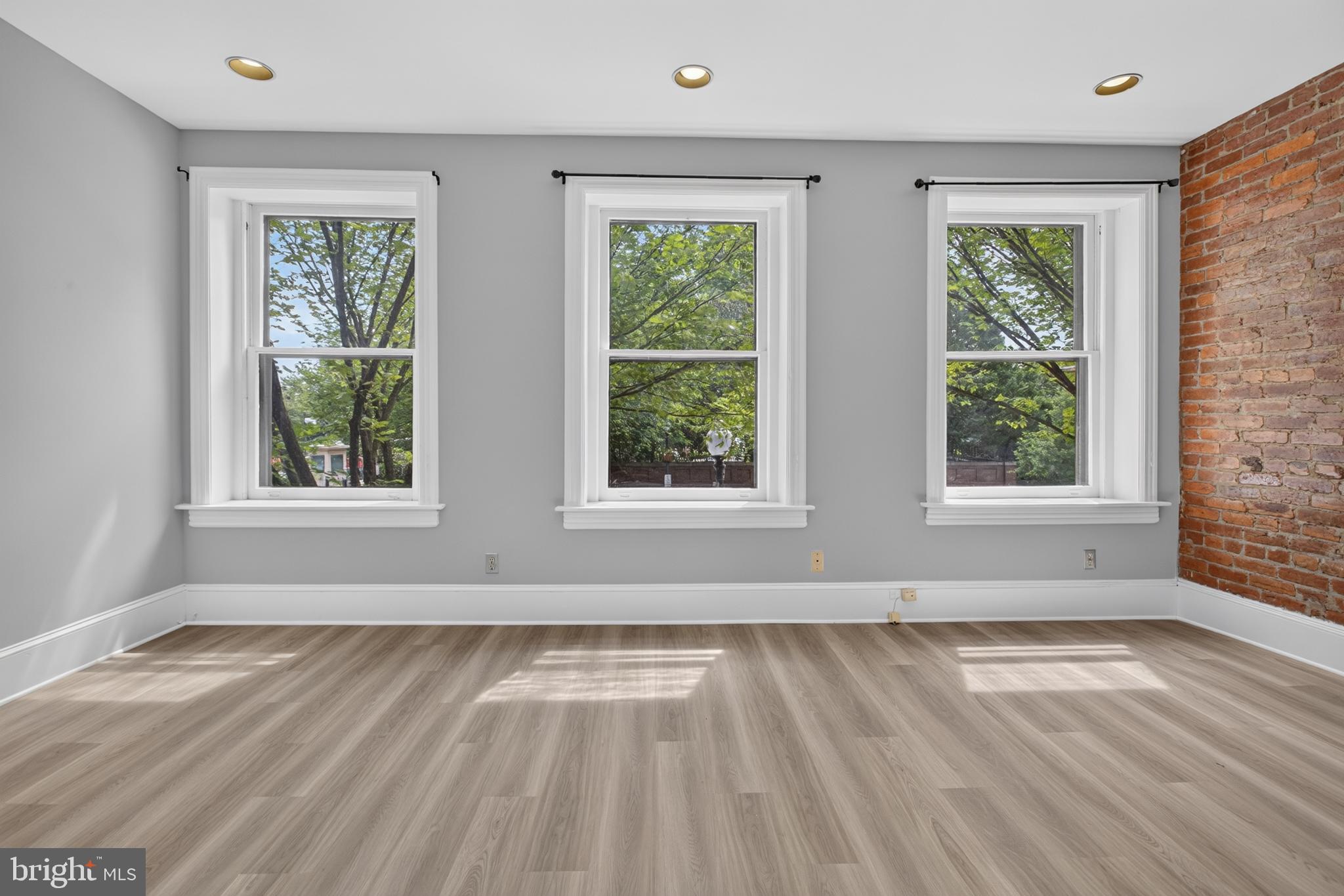 705 8th Street Southeast, Unit 200 Washington, DC 20003 - Photo 3 of 22