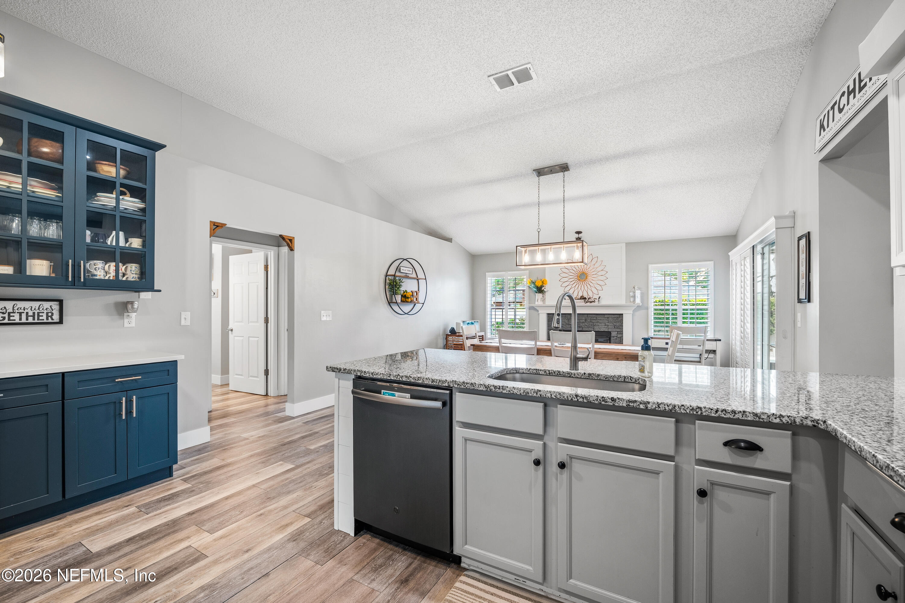 2415 Moon Harbor Way Middleburg, FL 32068 - Photo 31 of 63 30 Kitchen