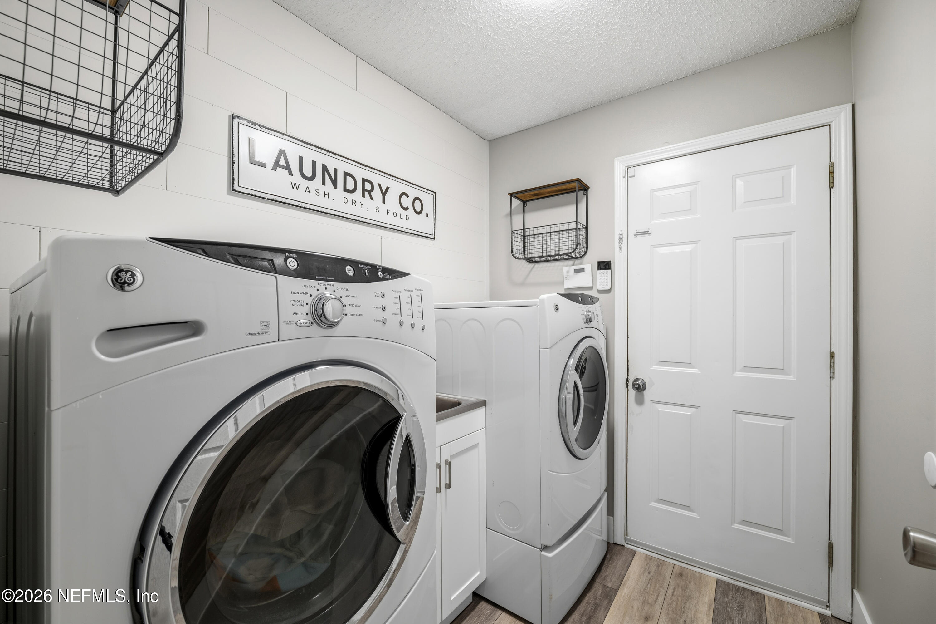 2415 Moon Harbor Way Middleburg, FL 32068 - Photo 42 of 63 41 Laundry Room