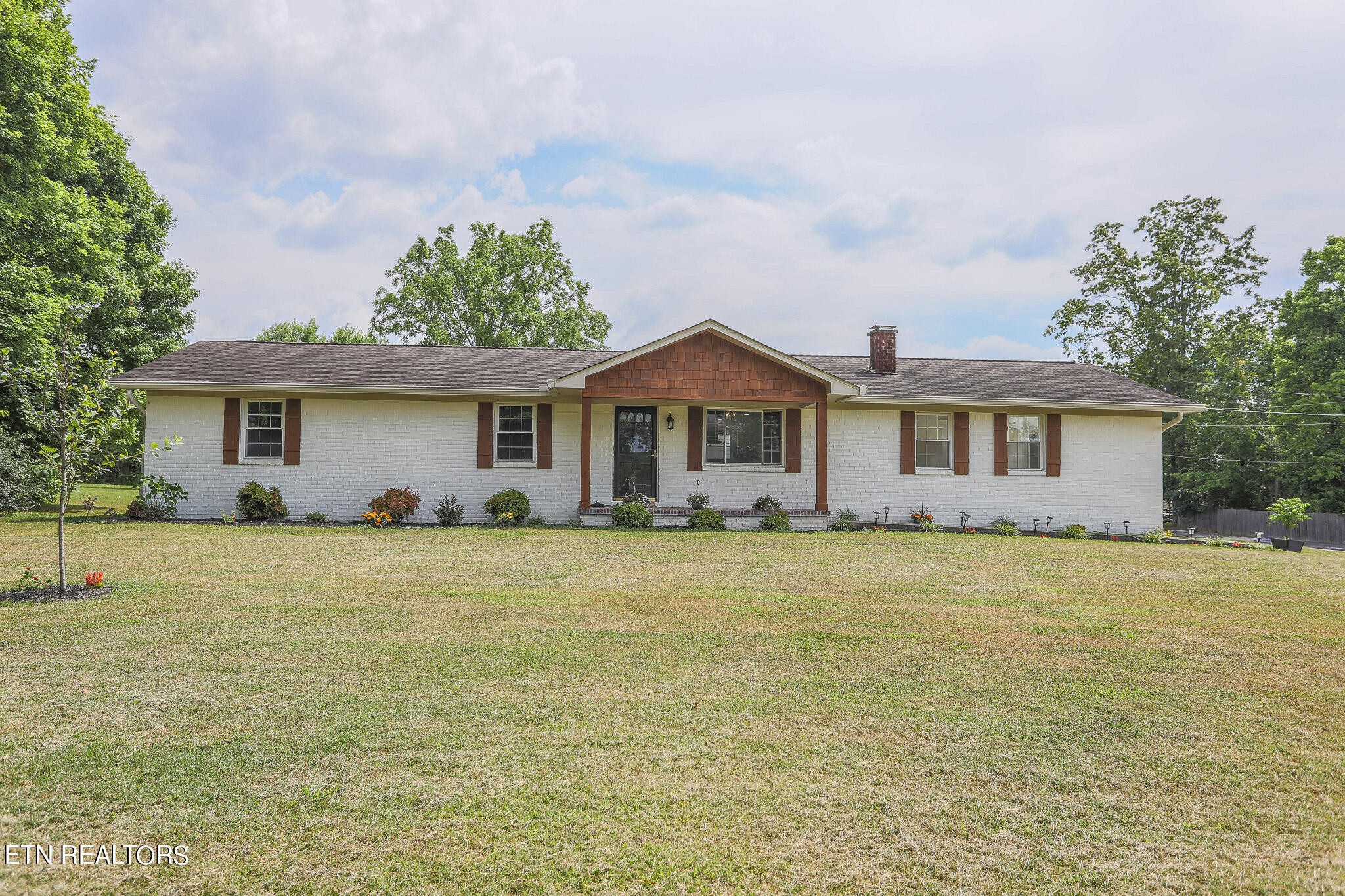 2500 Patterson Road Southeast Cleveland, TN 37323 - Photo 2 of 27 Gallery Image 2
