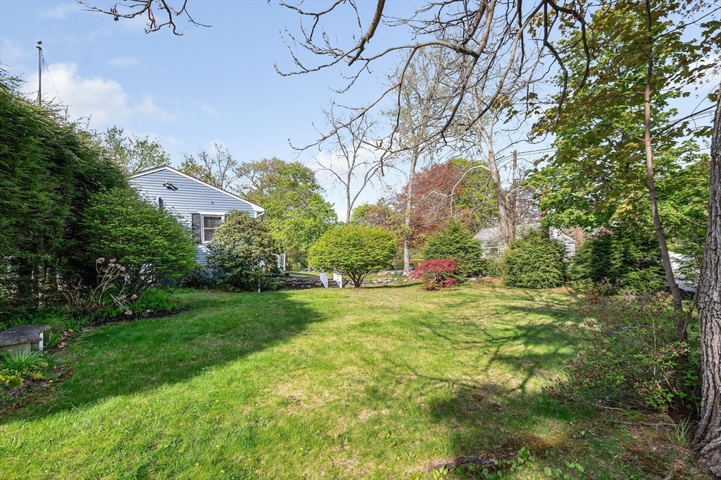 389 Marbleridge Road North Andover, MA 01845 - Photo 29 of 35