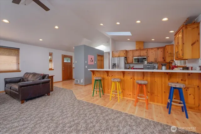 $2,450 | 1577 Silver Fir Drive, Unit A, Camano Island, WA 98282