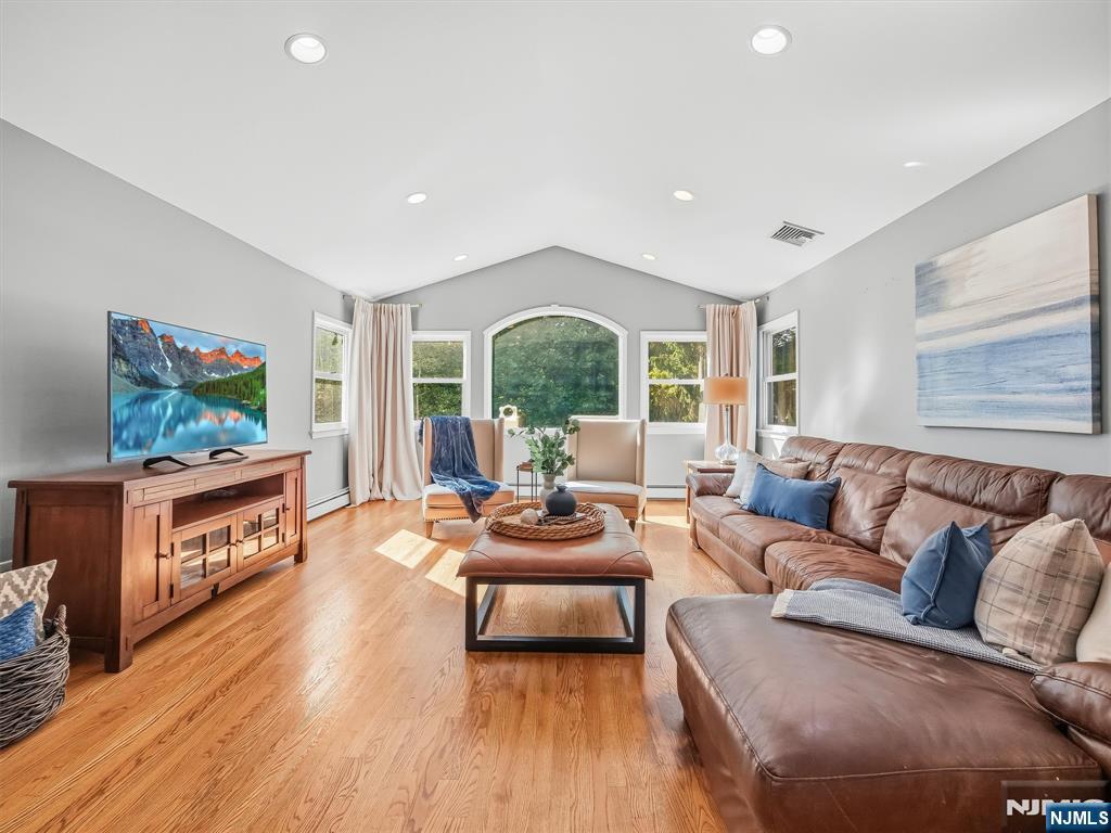 345 Shadyside Road Ramsey, NJ 07446 - Photo 11 of 43 Gallery Image 11
