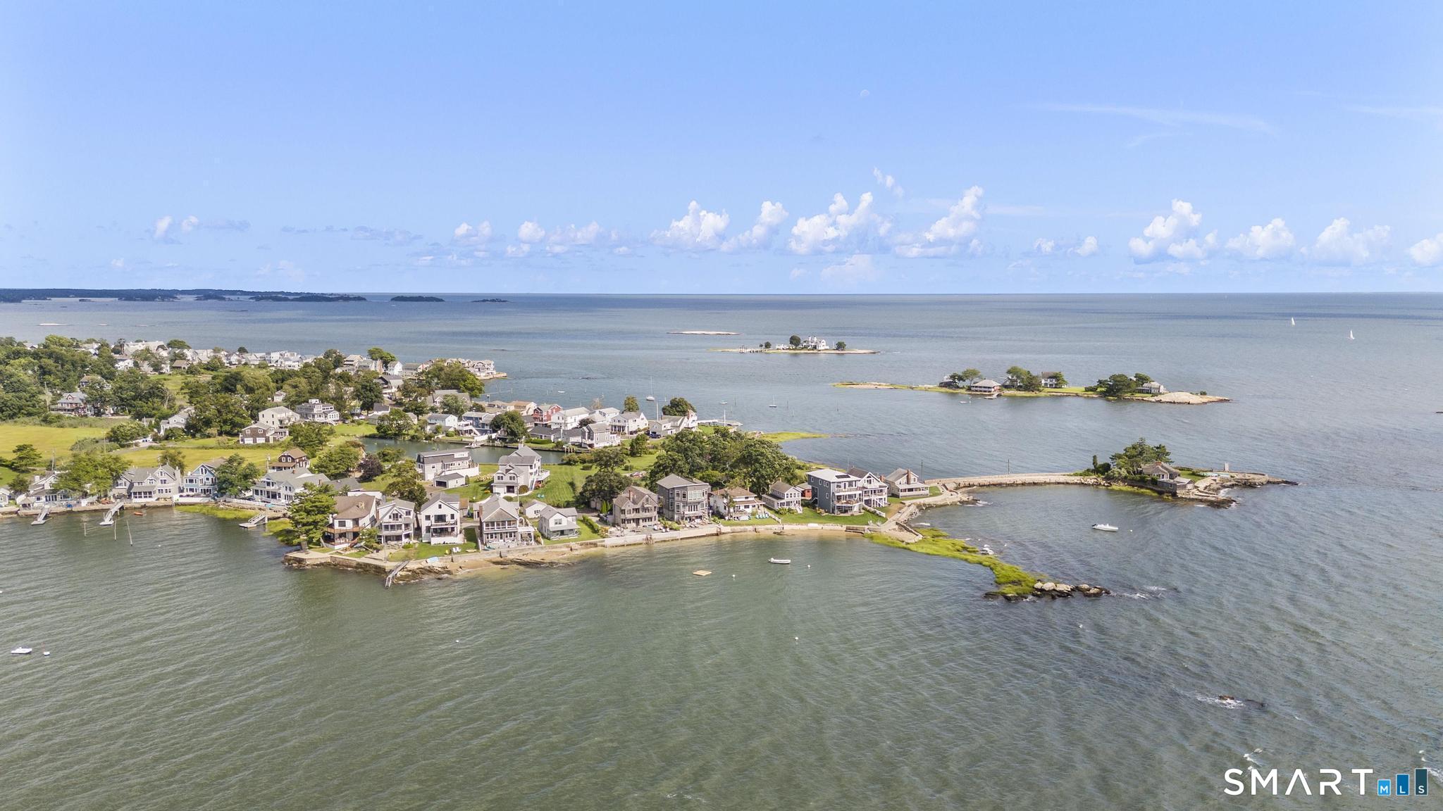 105 Sunset Beach Road Branford, CT 06405 - Photo 4 of 37