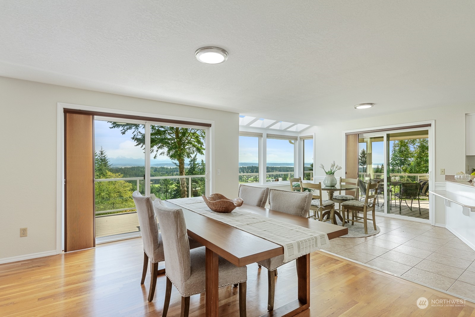 522 Waynes Ridge Circle Camano Island, WA 98282 - Photo 12 of 39 Gallery Image 12