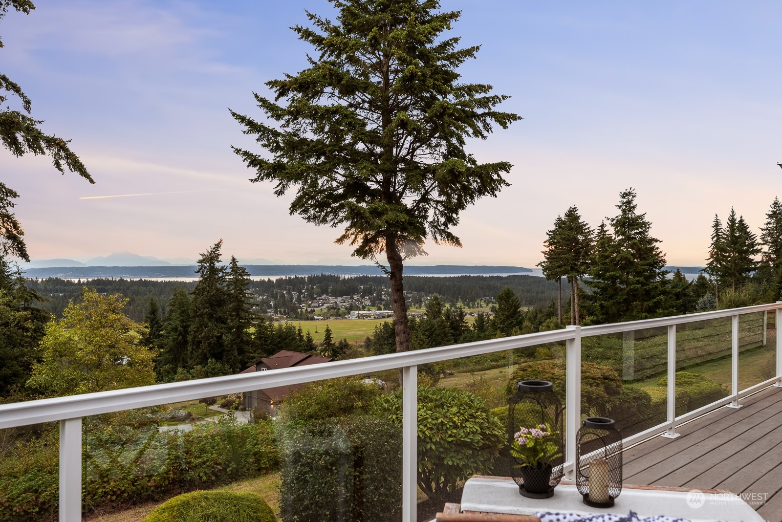 522 Waynes Ridge Circle Camano Island, WA 98282 - Photo 3 of 39 Gallery Image 3