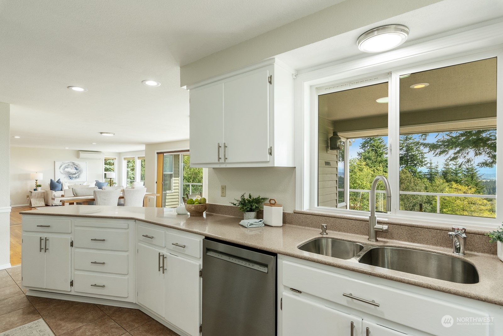 522 Waynes Ridge Circle Camano Island, WA 98282 - Photo 7 of 39 Gallery Image 7