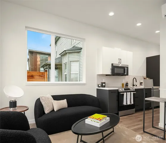 $525,000 | 6714 B Corson Avenue South, Seattle, WA 98108