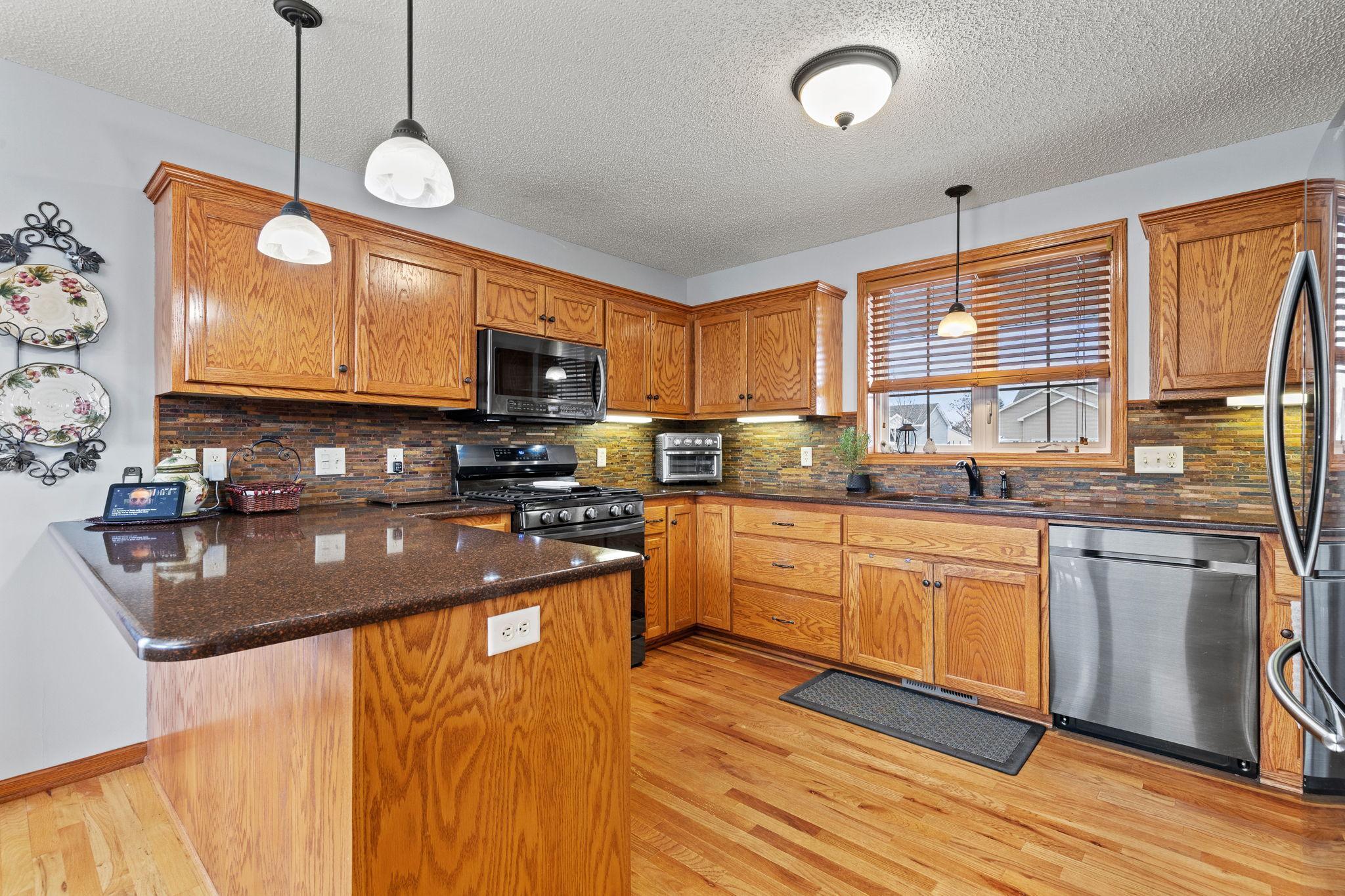 43 Canary Way Hudson, WI 54016 - Photo 11 of 32