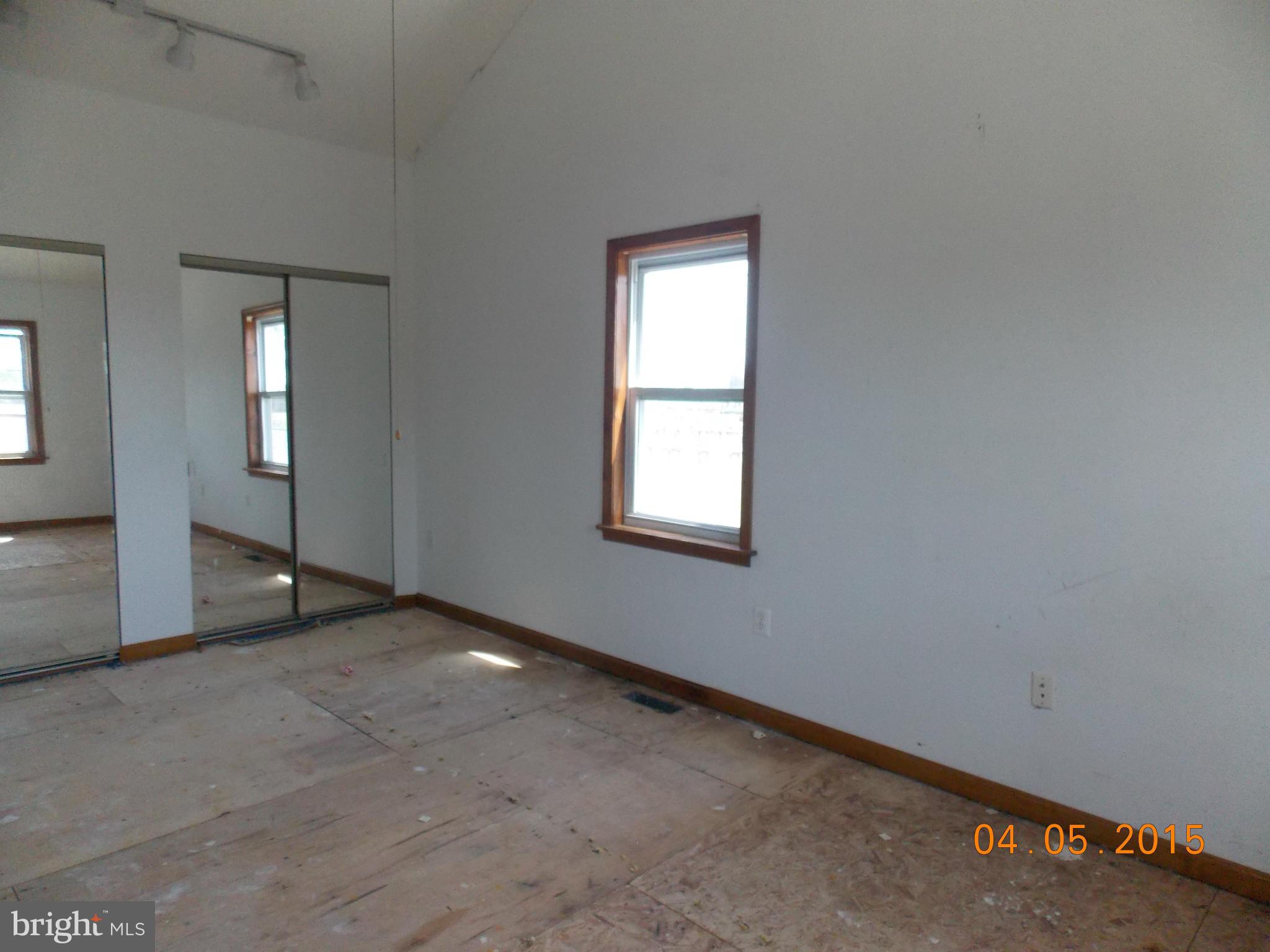 1510 Deep Point Road Woolford, MD 21677 - Photo 4 of 5 Living Room