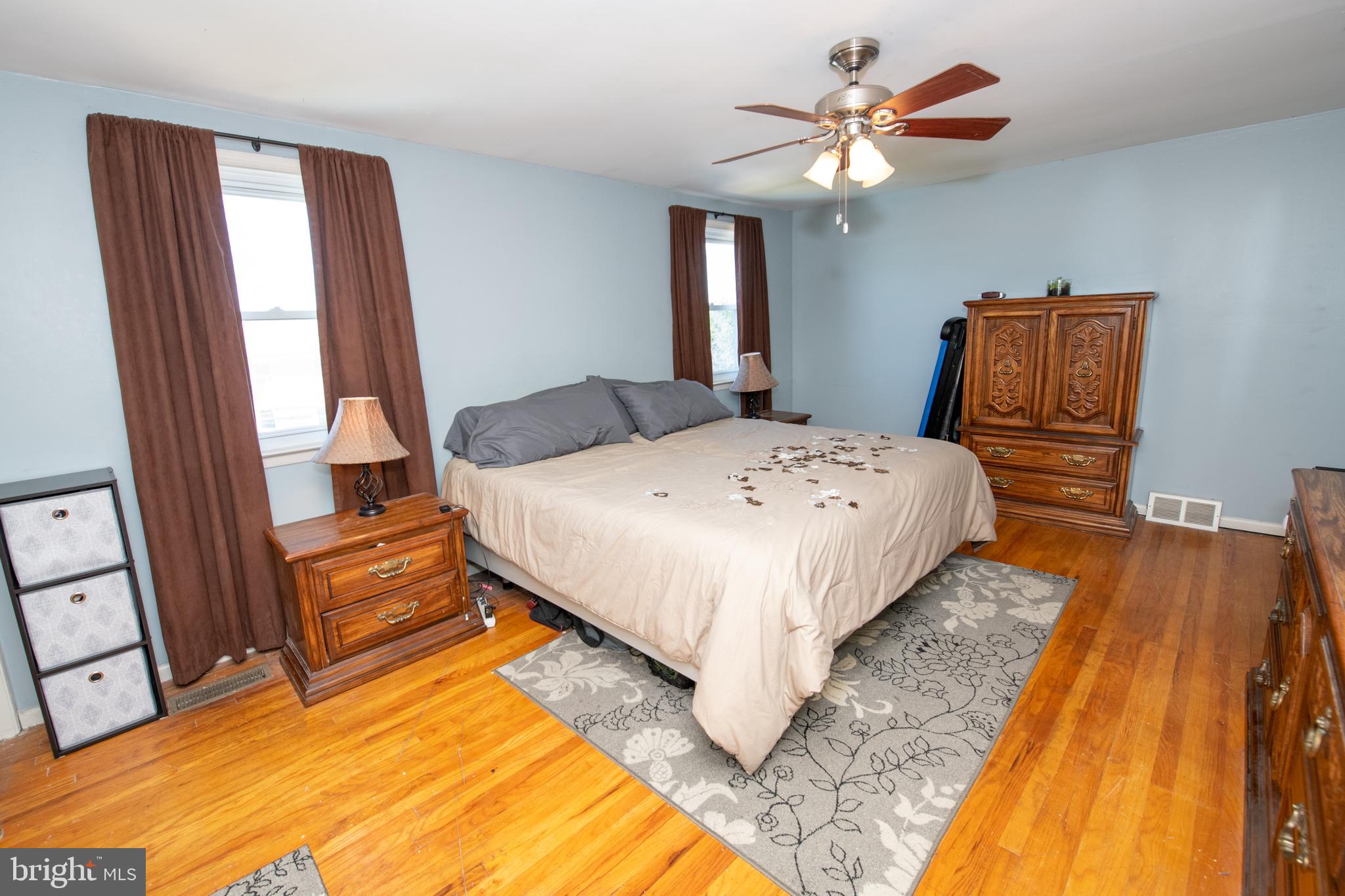 12108 Covert Road Philadelphia, PA 19154 - Photo 21 of 32 Main bedroom 1