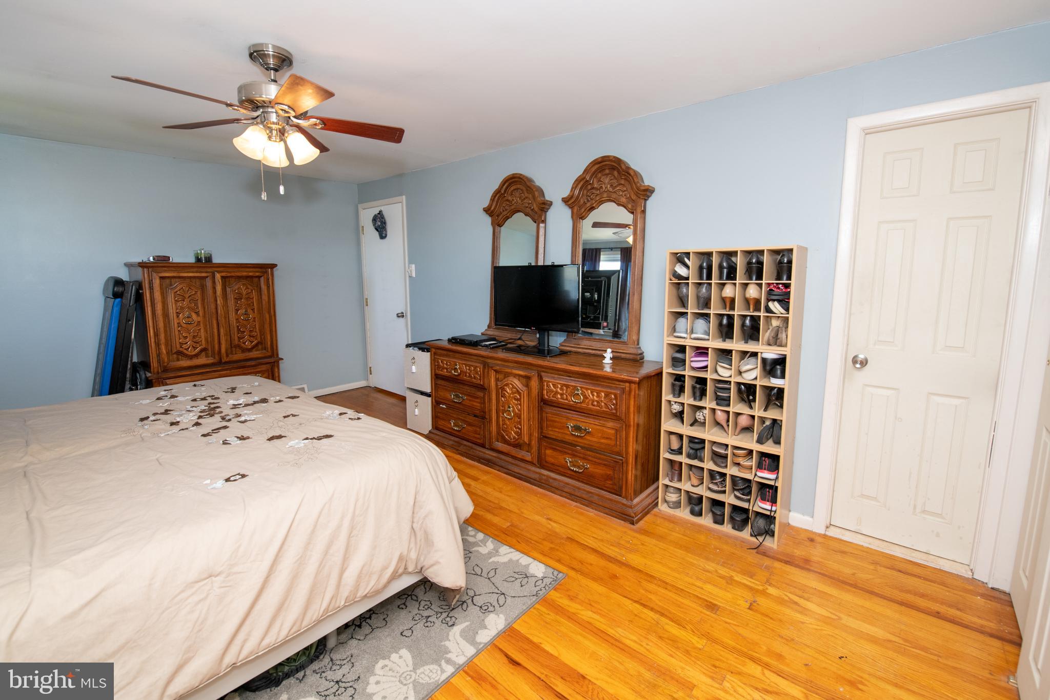 12108 Covert Road Philadelphia, PA 19154 - Photo 22 of 32 Main bedroom 1