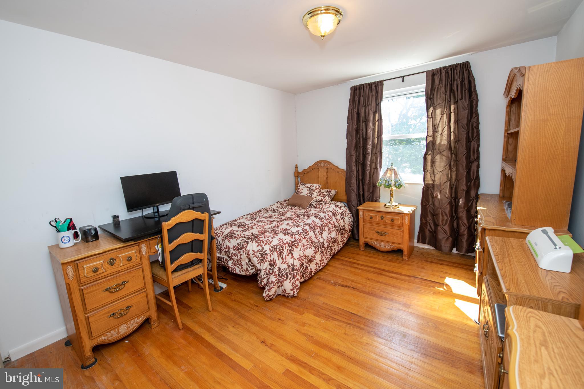 12108 Covert Road Philadelphia, PA 19154 - Photo 27 of 32 Bedroom 3