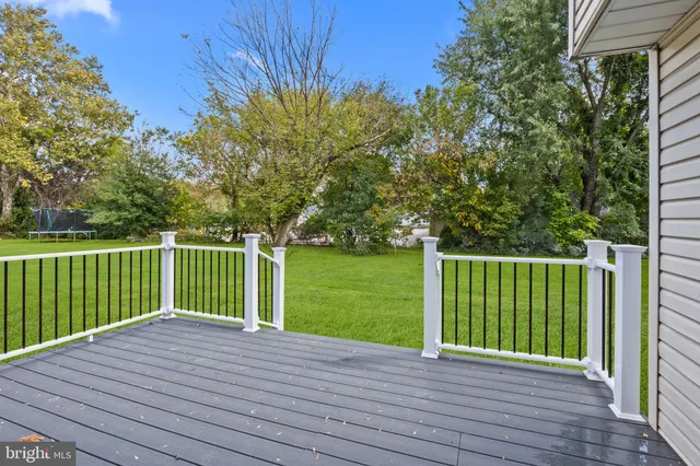 $3,200 | 2555 Trenton Road, Levittown, PA 19056