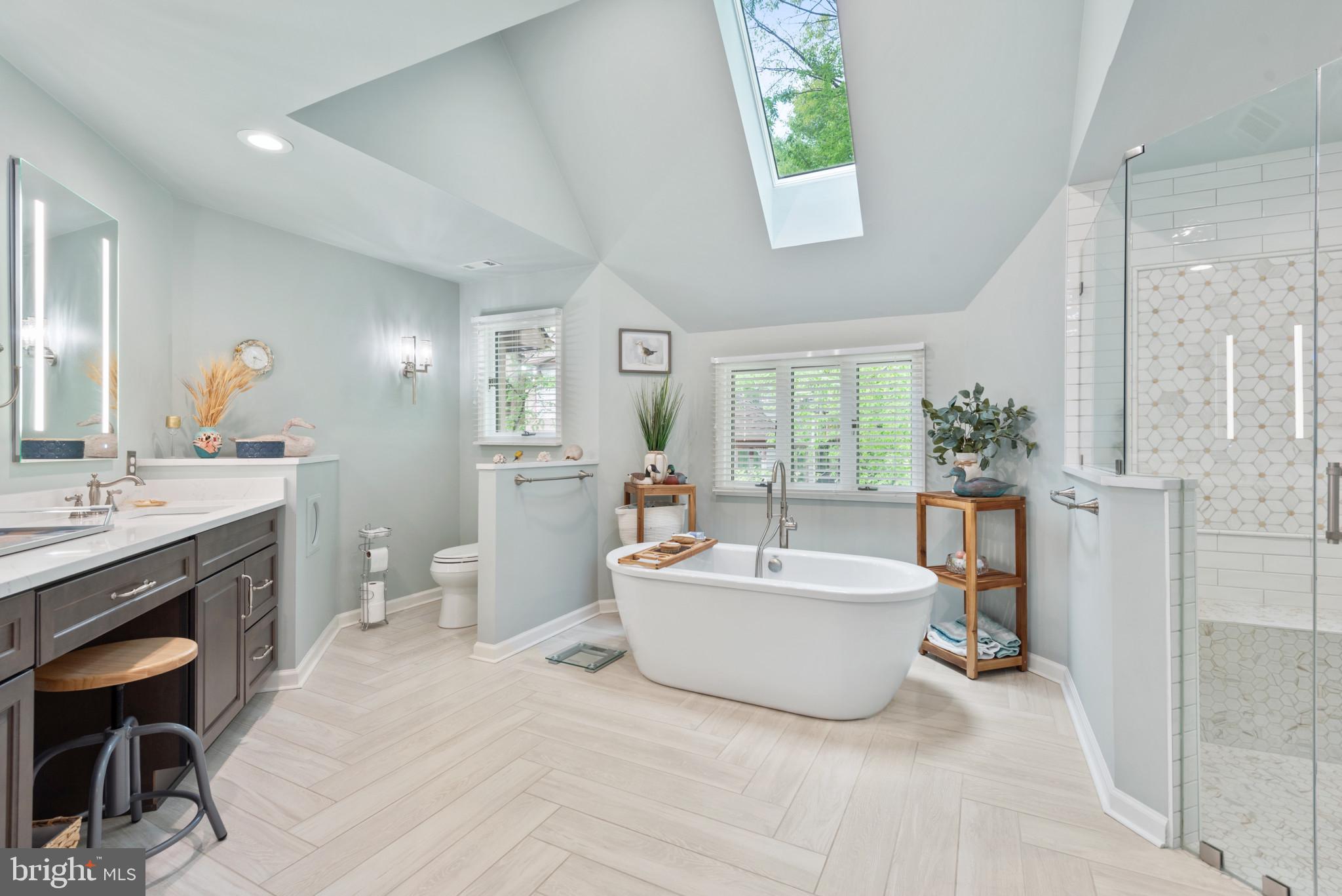 6212 Devon Drive Columbia, MD 21044 - Photo 40 of 69 Owner's Bathroom