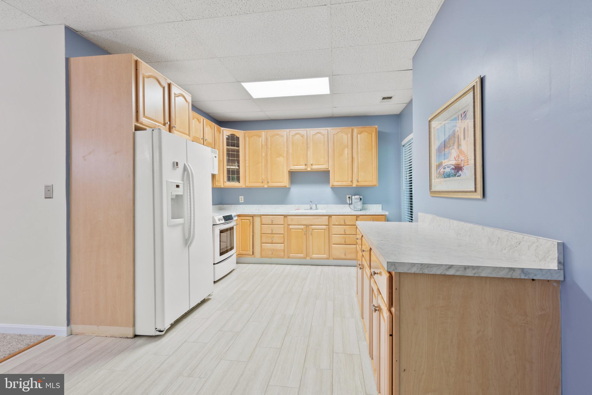 6212 Devon Drive Columbia, MD 21044 - Photo 48 of 69 2nd Kitchen