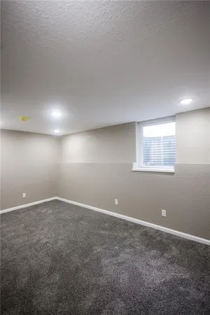 $227,900 | 2911 Faraon Street, St. Joseph, MO 64501