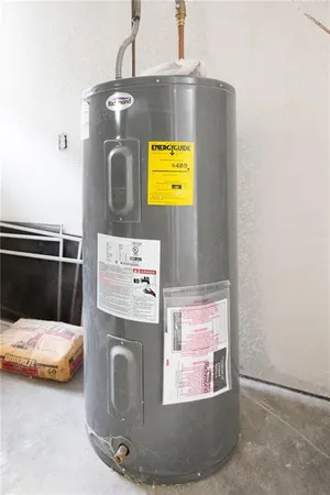 $227,900 | 2911 Faraon Street, St. Joseph, MO 64501