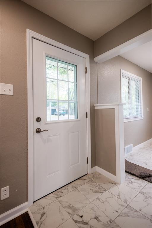 2911 Faraon Street St. Joseph, MO 64501 - Photo 2 of 21