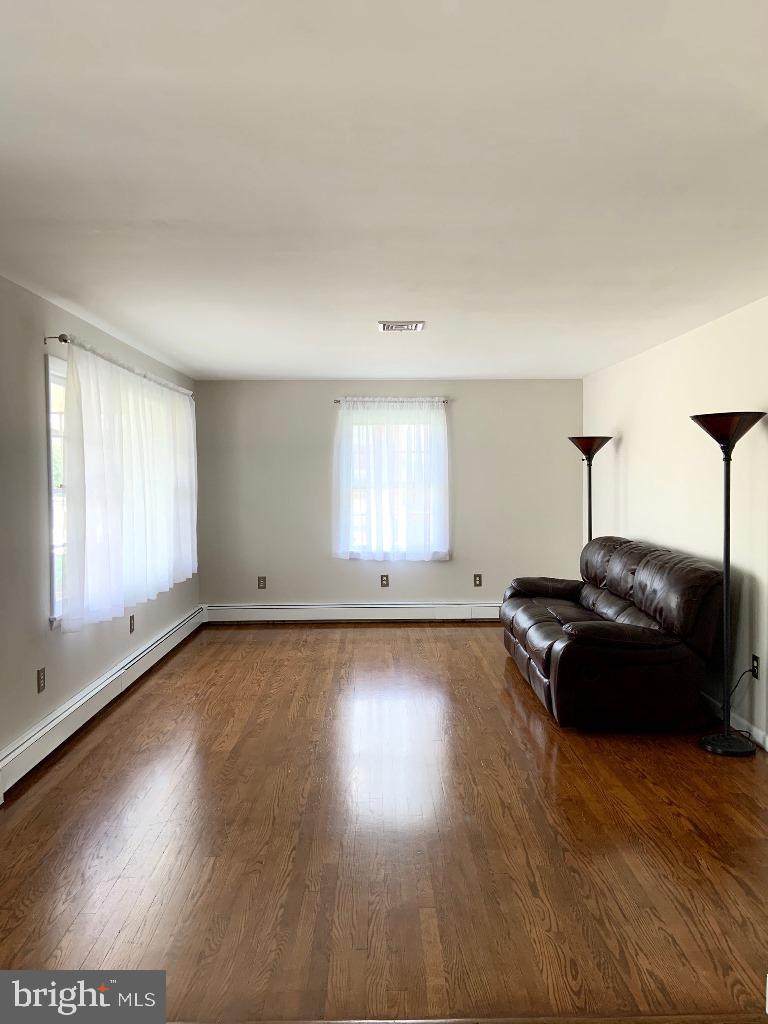 16 North Penryn Road Manheim, PA 17545 - Photo 8 of 26