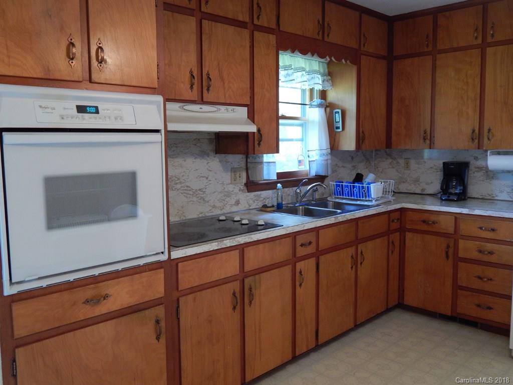 130 Osborne Farm Road Canton, NC 28716 - Photo 5 of 12
