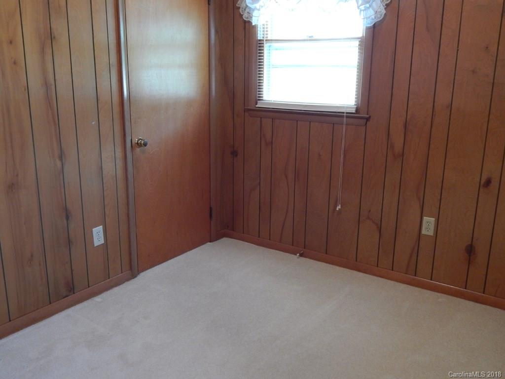 130 Osborne Farm Road Canton, NC 28716 - Photo 6 of 12