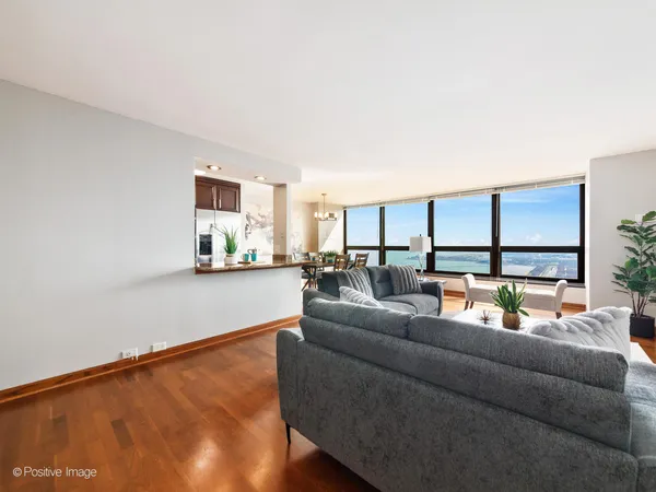 $724,900 | 360 East Randolph Street, Unit 3902, Chicago, IL 60601