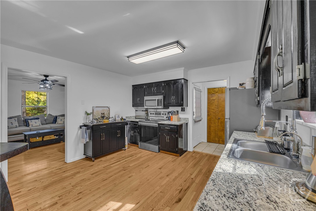 235 Round Table Road Athens, GA 30606 - Photo 12 of 38