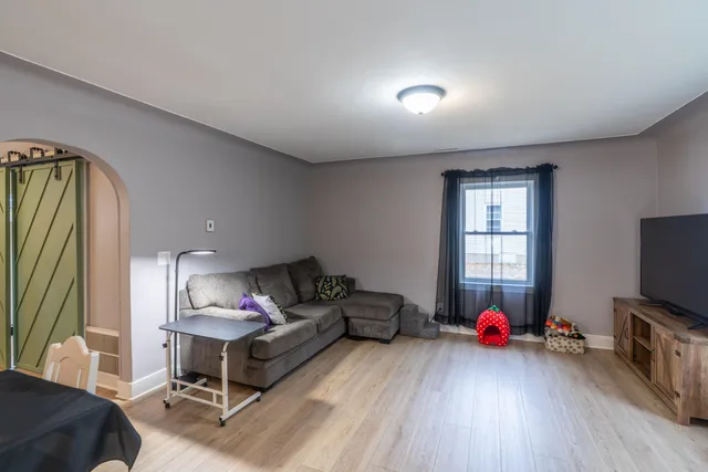 $209,900 | 517 South Sheridan Drive, Muskegon, MI 49442