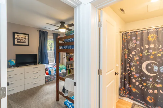 $209,900 | 517 South Sheridan Drive, Muskegon, MI 49442