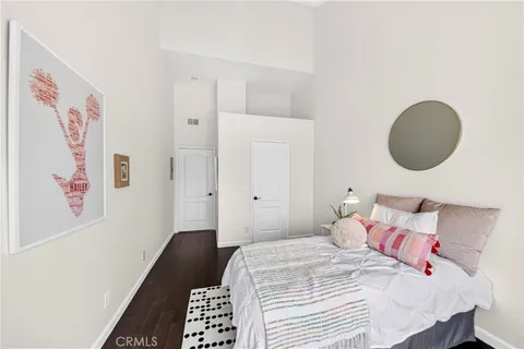 $1,087,000 | 2825 Plaza Del Amo, Unit 102, Torrance, CA 90503