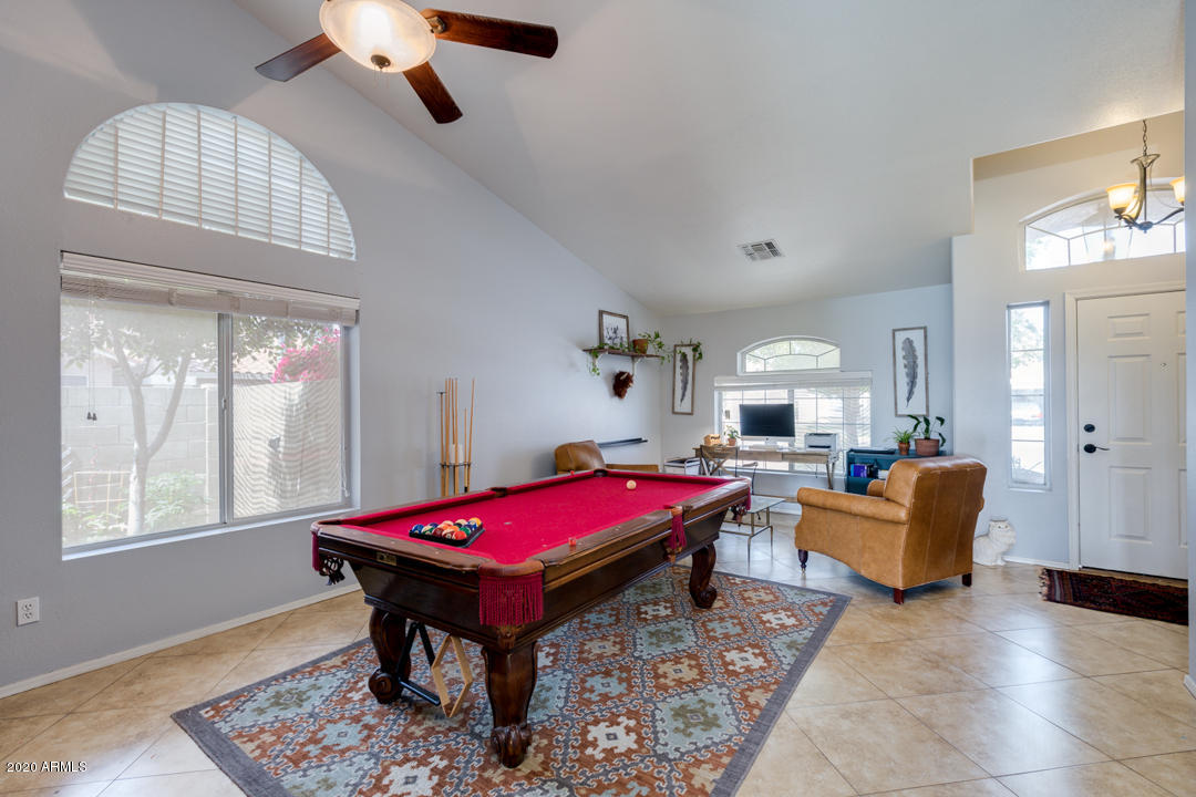 2205 East Brooks Street Gilbert, AZ 85296 - Photo 10 of 17 Entry