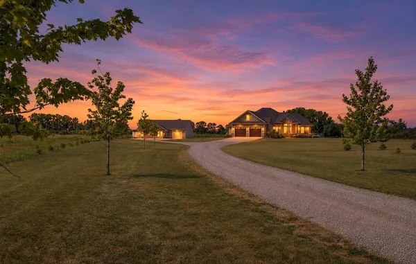 $749,000 | 15599 138th Avenue Northeast, Spicer, MN 56288