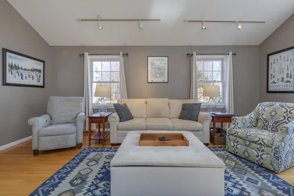 $674,900 | 4 Otter Drive, Concord, NH 03301