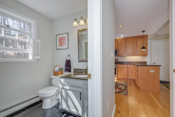 $674,900 | 4 Otter Drive, Concord, NH 03301