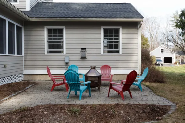 $674,900 | 4 Otter Drive, Concord, NH 03301