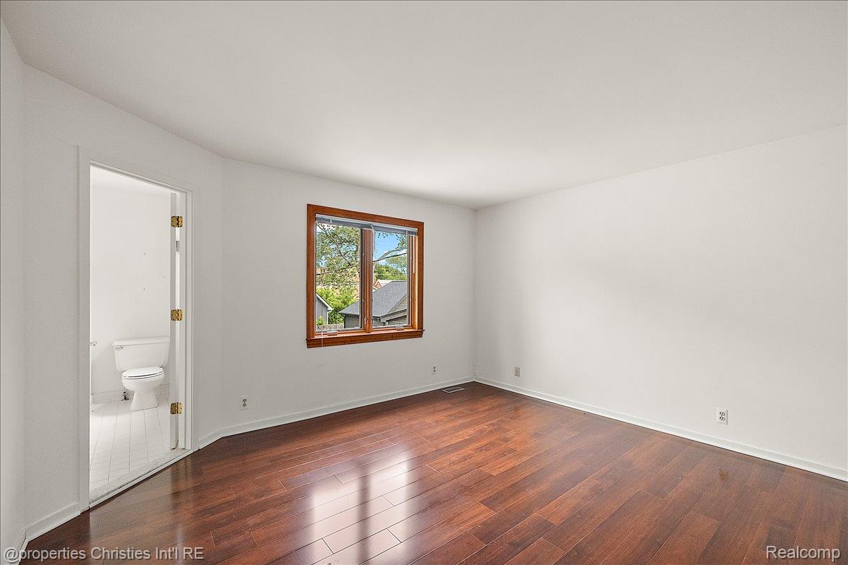 2635 Dorchester Road Birmingham, MI 48009 - Photo 27 of 44