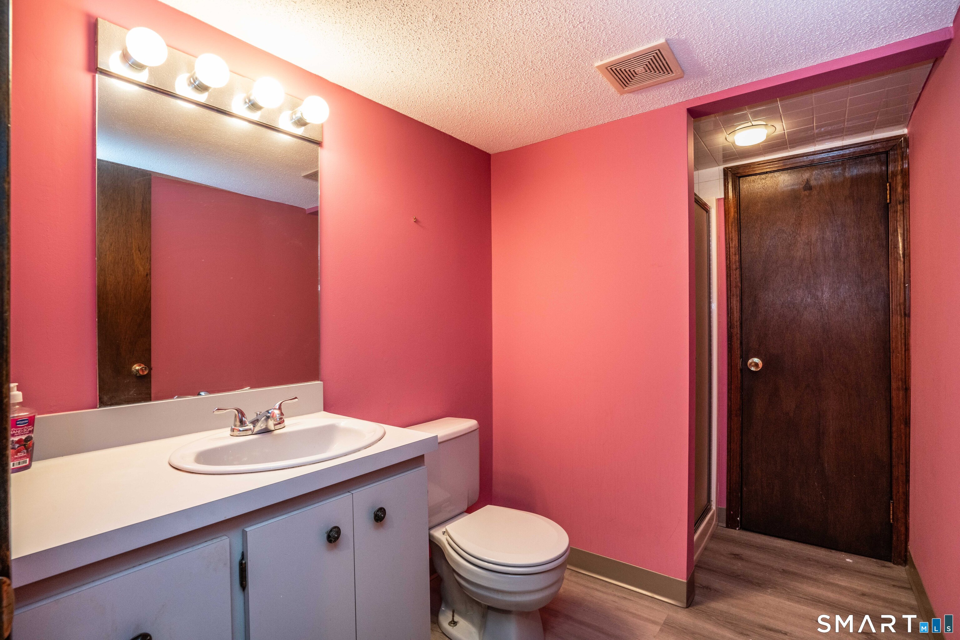 37 Rutherford Street New Britain, CT 06051 - Photo 23 of 24