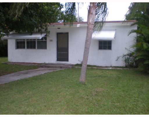 549 Cherry Road West Palm Beach, FL 33409 - Photo 1 of 8 Primary Photo