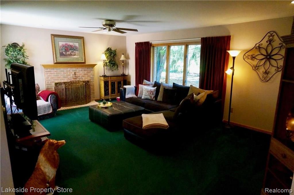 2869 West Avon Road Rochester Hills, MI 48309 - Photo 14 of 47