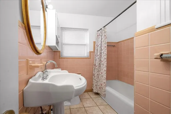 $249,900 | 2810 Southeast Lake Weir Avenue, Ocala, FL 34471