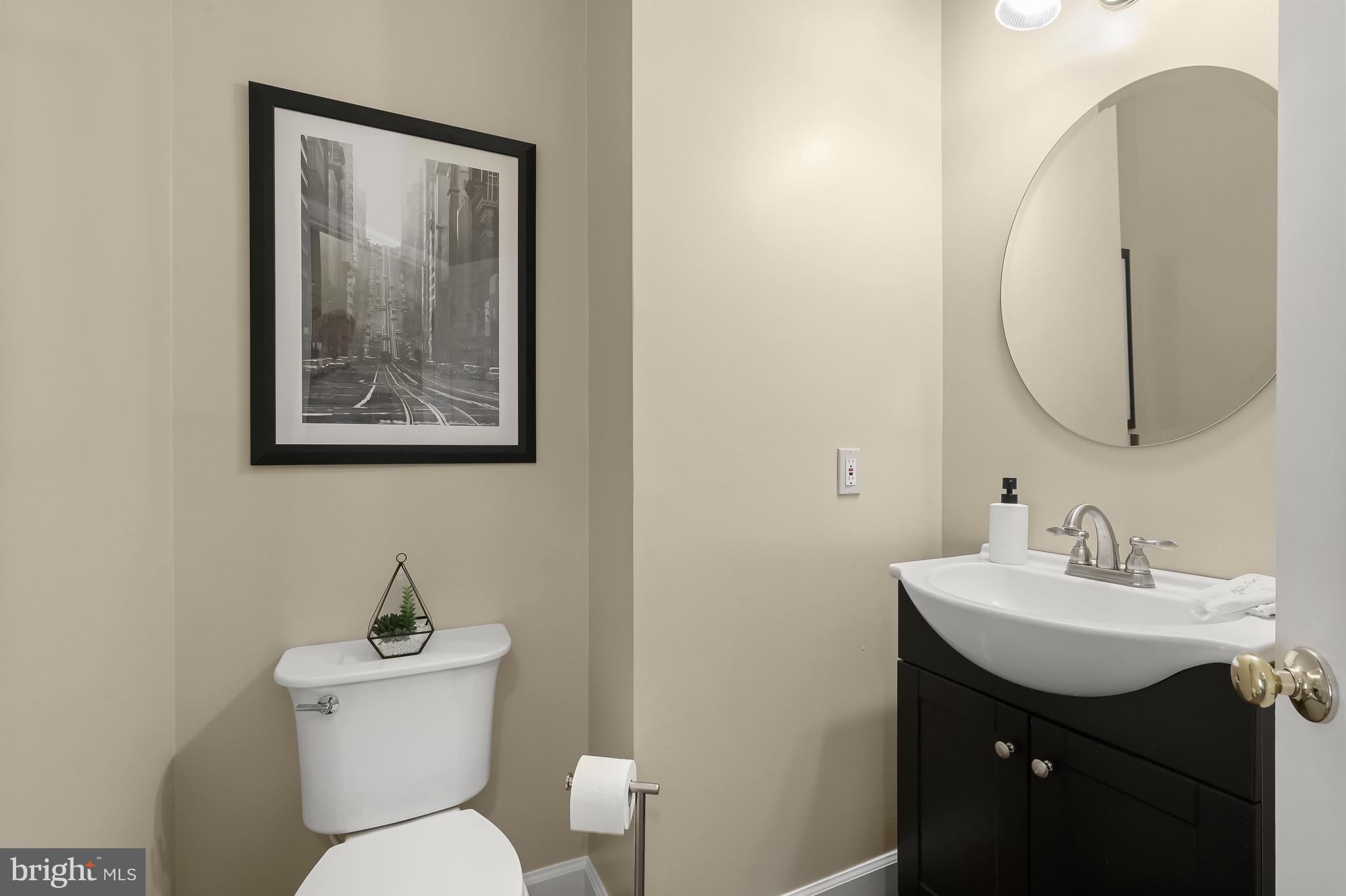 1406 Crossbow Road Mount Airy, MD 21771 - Photo 23 of 61 Powder Room